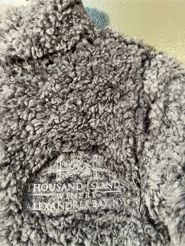 MV Sport Womens Size Small Sherpa Sweatshirt Quarter Zip Thousand Islands Winery - Image 4
