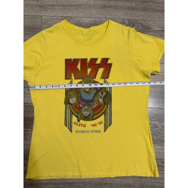 KISS Tee L Alive 96 97 World Wide Tour Graphic Yellow Short Sleeve Rock Band - Image 3