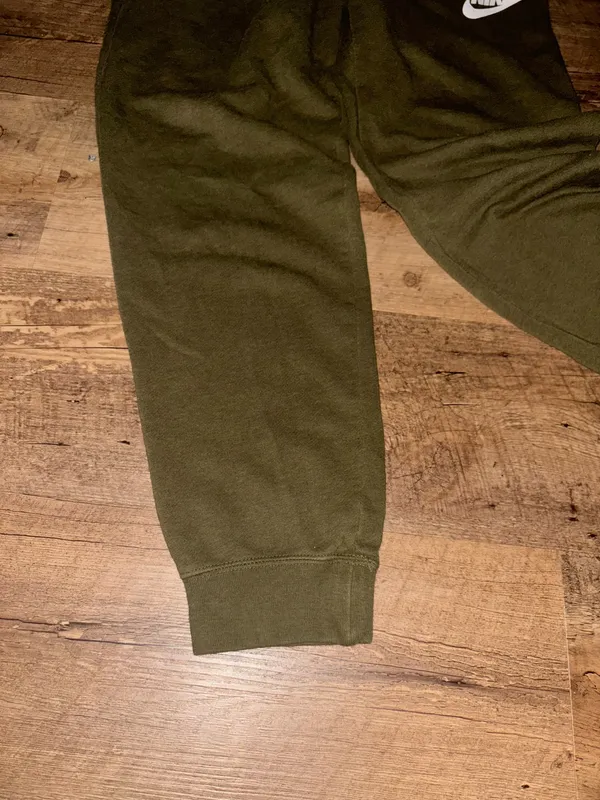 Nike Green Sweatpants Olive - Image 6