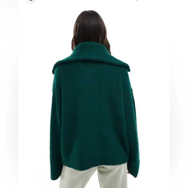 Asos. NWOT Emerald‎ Green Women's Sweater - Image 2