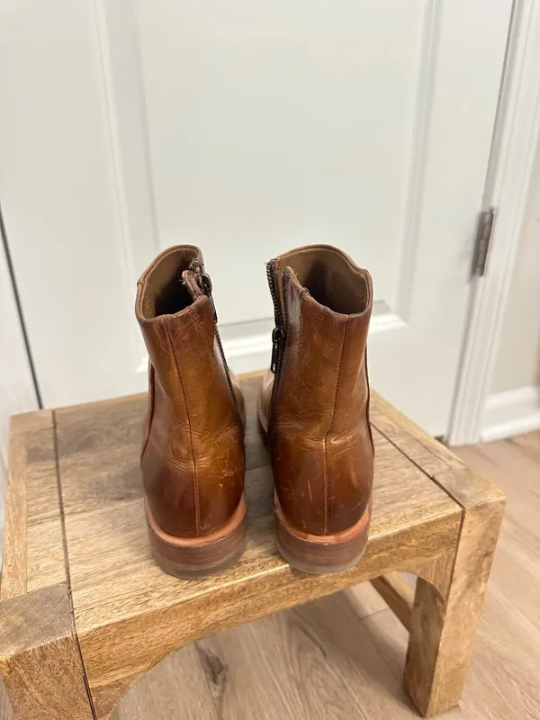 FRYE Veronica Leather Zip Booties in Bronze Size US 6 - Image 5