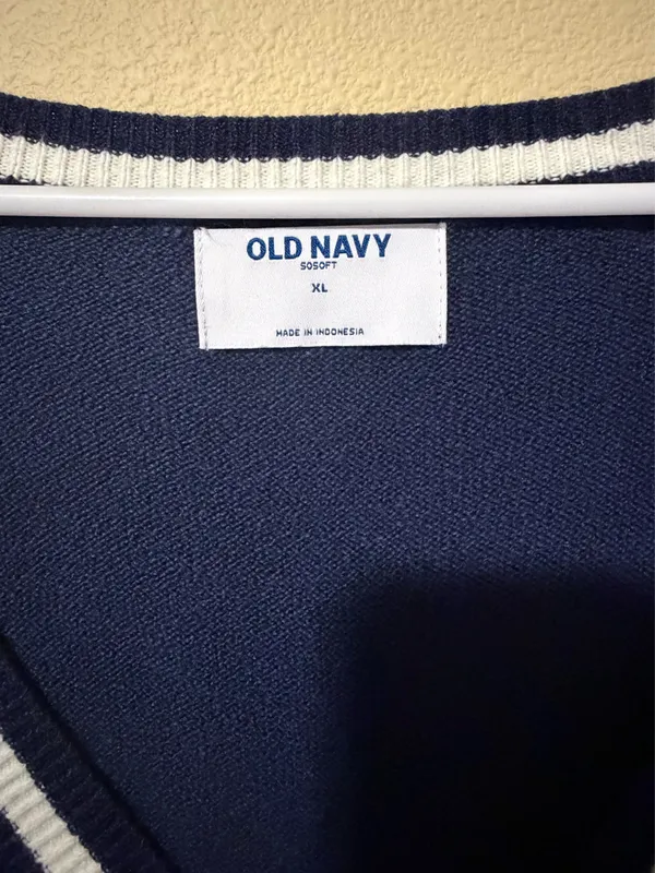 Old Navy SoSoft V-Neck Sweater - Image 2