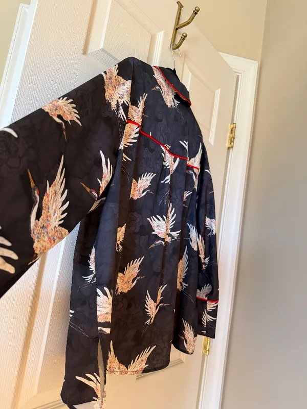 H&M Lounge Top - Crane Bird Print - Size 12 - Black White Red - Image 3