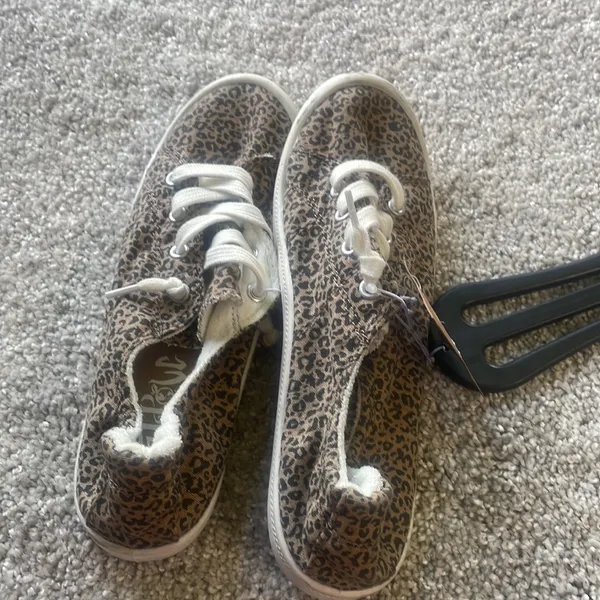 - New Mad love comfort tennis shoe in leopard print soft interior 6 - Image 12
