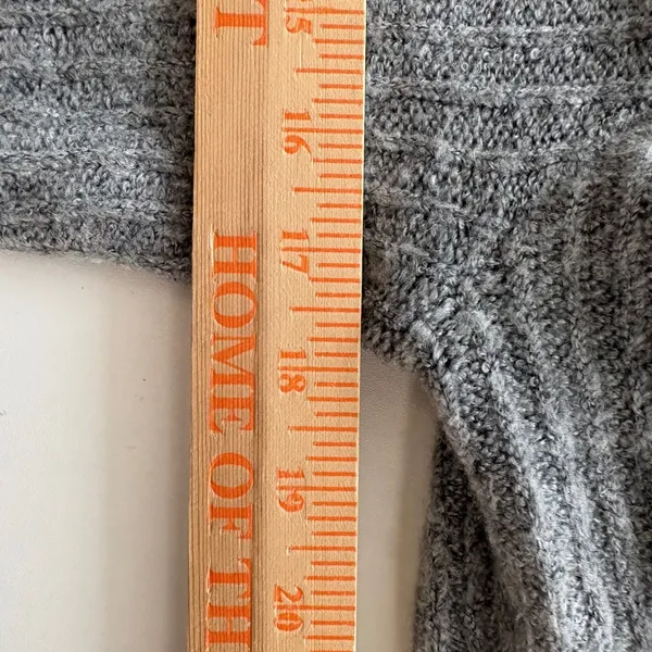 Abercrombie & Fitch Cardigan‎ Womens Small Grey Ribbed Knit Button Front Cropped - Image 5