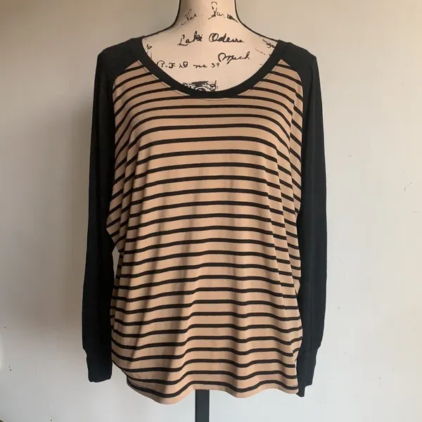 Cielo Top Striped Black Tan Medium - Image 3