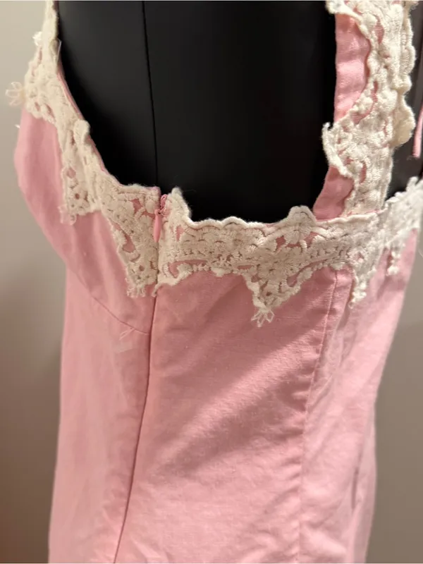 Le Lis Pink Chemise with Cream Lace Trim Size M Feminine Cottagecore Dress - Image 8