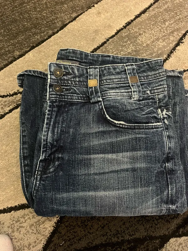 7 For All Mankind Jeans Low-Rise Bootcut 31 - Image 2