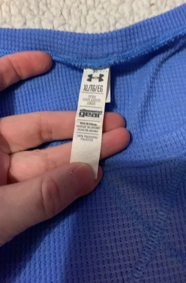 Under Armour Fitted All Season Gear Long Sleeve - Image 2