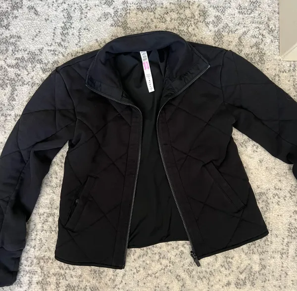 Lululemon Black  Reversible Zip-Up Jacket - Image 3
