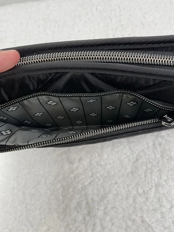 Lug Zeppelin RFID Travel Organizer Black Wallet - Image 3