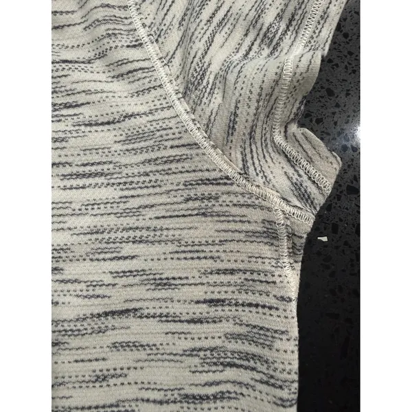 Lululemon Womens Space Dye Short‎ Sleeve Athletic T-Shirt White Grey Crew Neck - Image 5