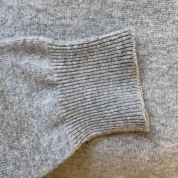 VTG Charter Club Cashmere Sweater M Gray Crew Neck Relaxed Soft Quiet Luxury - Image 4