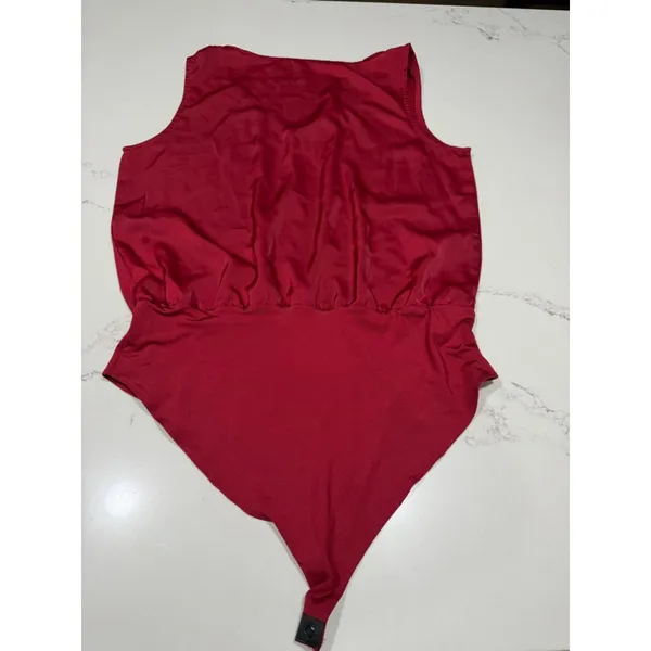 NEW Mangopop Red Wine Satin Sleeveless V Neck Bodysuit L - Image 2