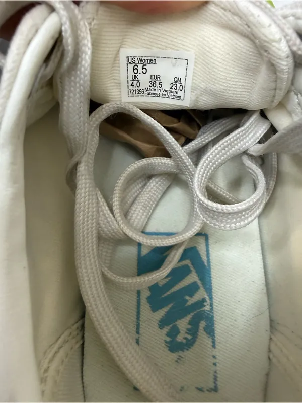 Vans Low Top Canvas Sneakers - White with Green Blue Floral size 6.5 - Image 9