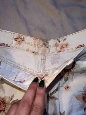 American Eagle Outfitters Floral Shorts - Image 3