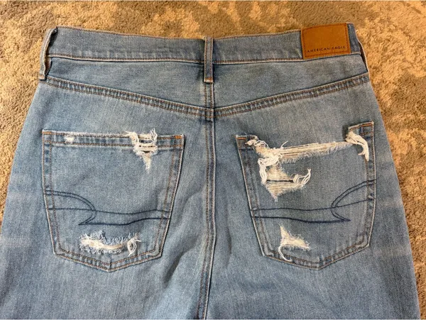 American Eagle High-Rise Baggy Jeans - Image 7