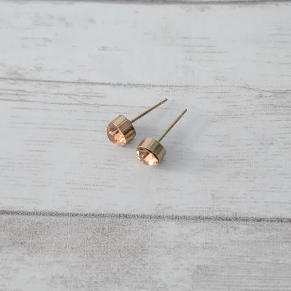 Vintage Stud Earrings - Dark Peach Tone Gem 0.5" - Image 3