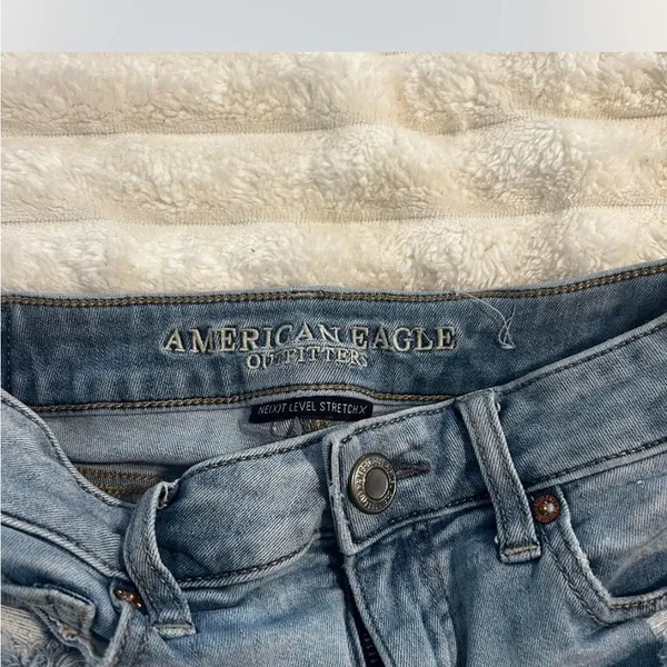 American Eagle Outfitters Blue Jean Shorts Distressed Cut-Off - Image 4
