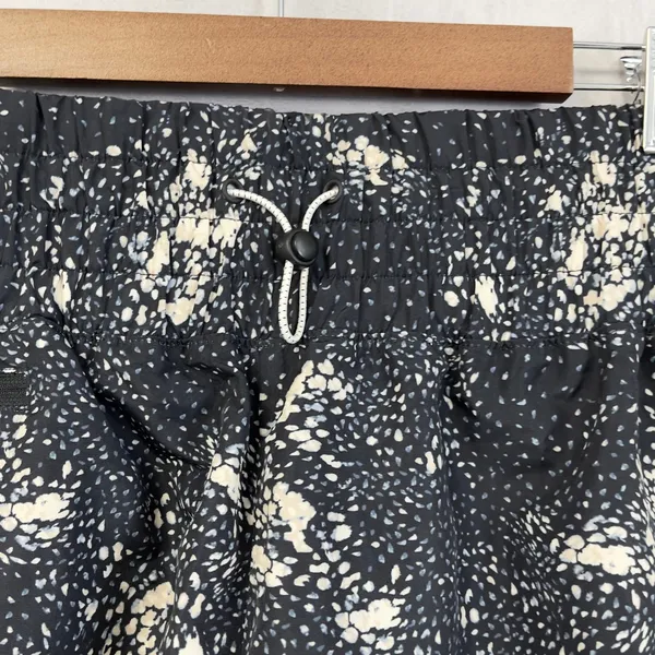 Old Navy Active Shorts Womens‎ Large Speckled Print Athletic Running Outdoor Gym - Image 3