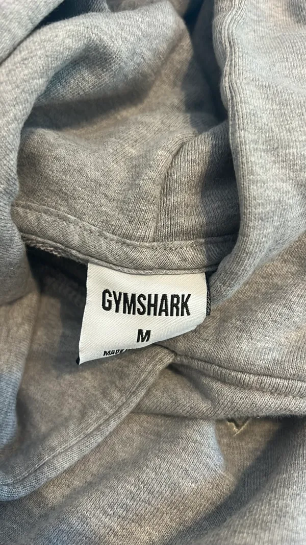 Gym shark hoodie size medium - Image 3
