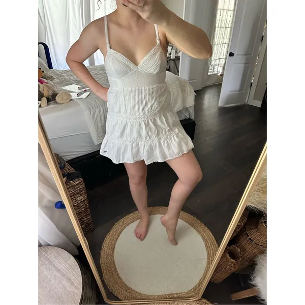 Abercrombie & Fitch Women’s Small White Ruffle Y2K 2000s Mini Dress - Image 2