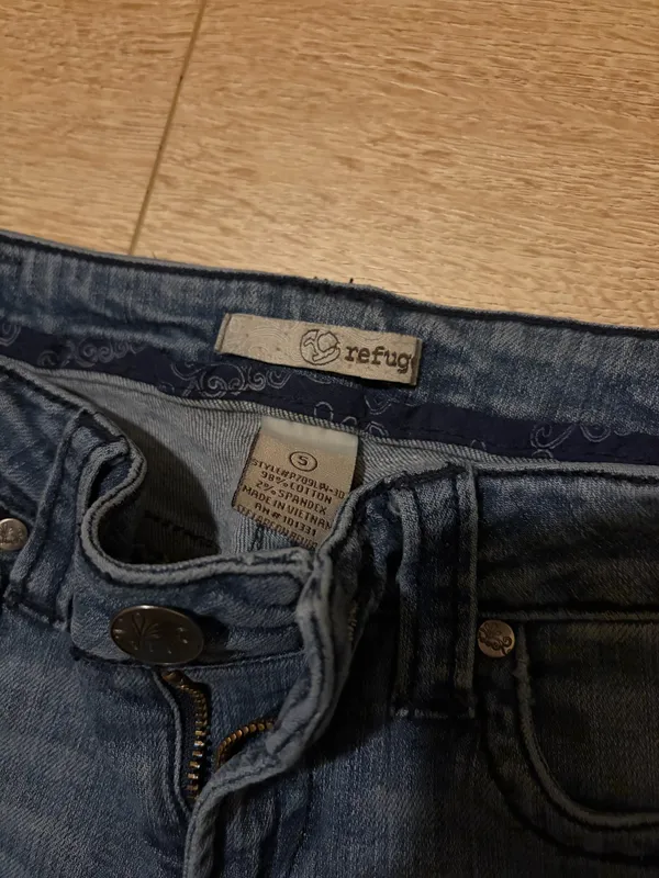 Refuge Jeans - Image 2