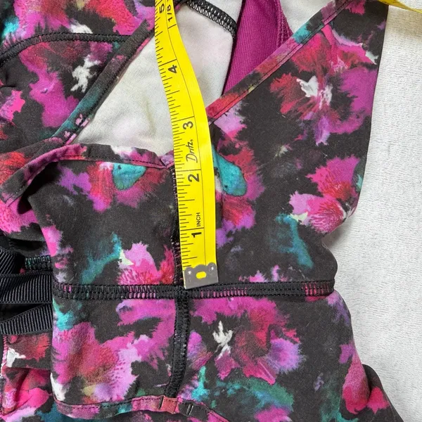 Lululemon Hotty Hot Shorts 2.5” Size 2 Mini Midnight Bloom Floral - Image 9