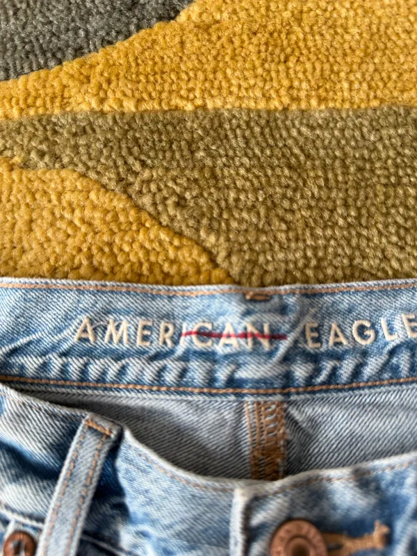 American Eagle Relaxed Mom Jeans High Rise Light Wash Distressed Deep Cut Size 0 - Image 5