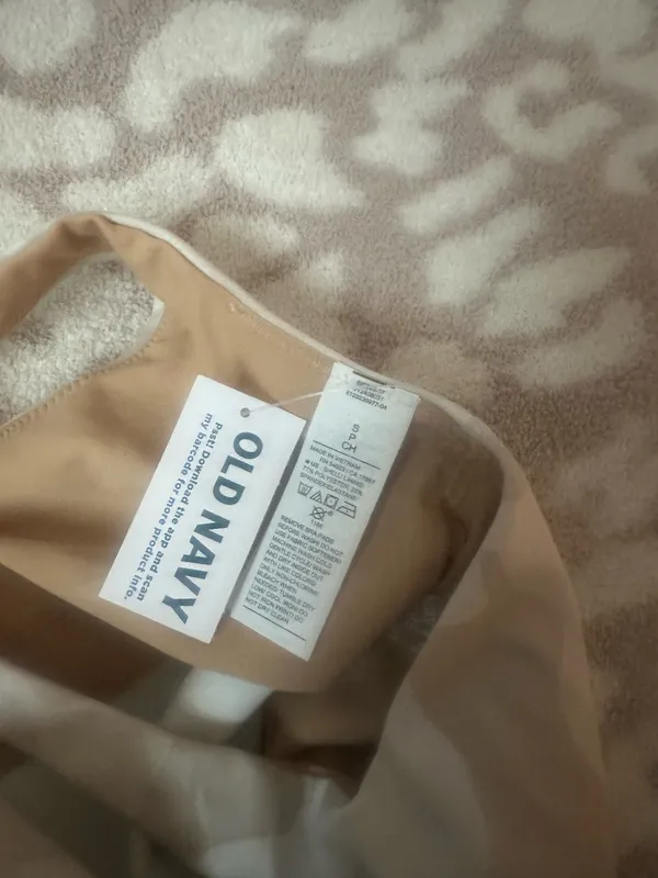 Old Navy Align Tank - Image 3