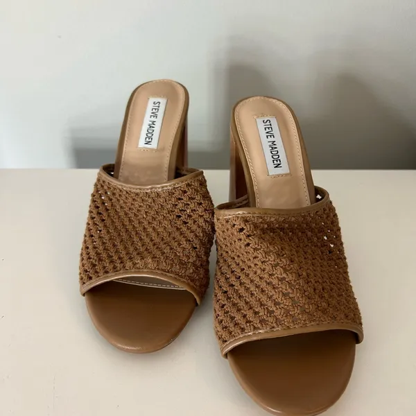 Steve Madden Cataleya Block Heel Sandal - Image 5