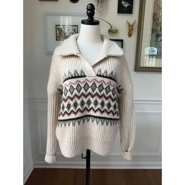 NWOT Herizon Patterned V - Image 2