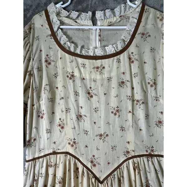Vintage Homemade Prairie Floral Maxi Dress Cream Lace Ruffle Cottagecore Large - Image 2