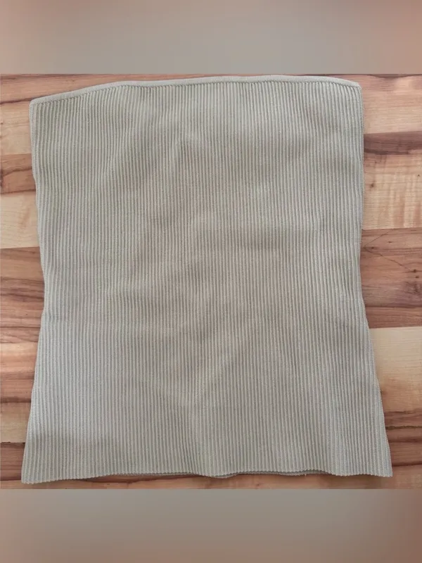 Aritzia Babaton Sculpt Knit Tube Top - Image 4