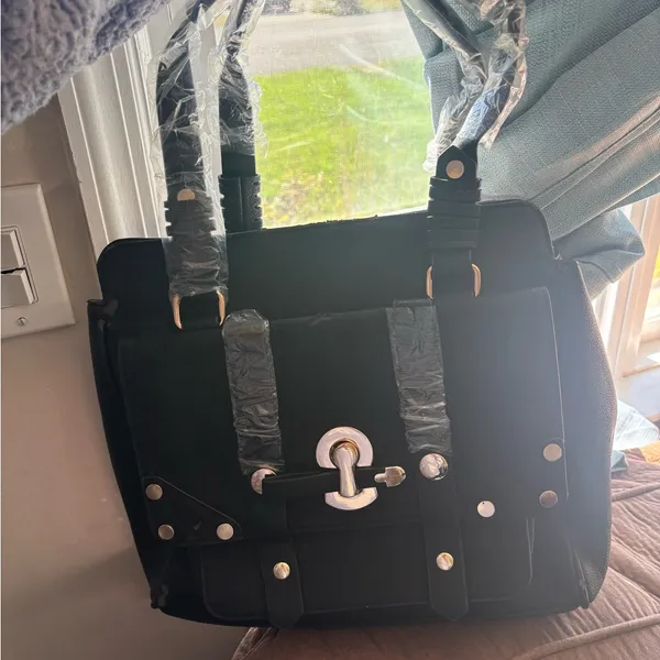 Elegant Black Satchel with Gold Details - Image 5