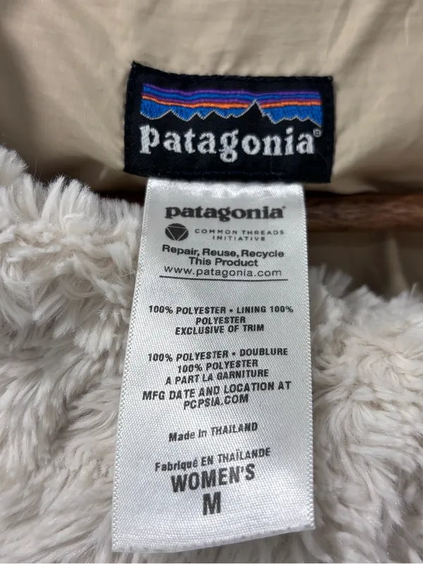 Patagonia Women’s Pelage Fleece Jacket Size Medium Off White Sherpa Snap Front - Image 3