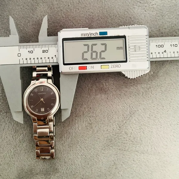 Ladies Gucci stainless steel watch🌹🌹 - Image 5