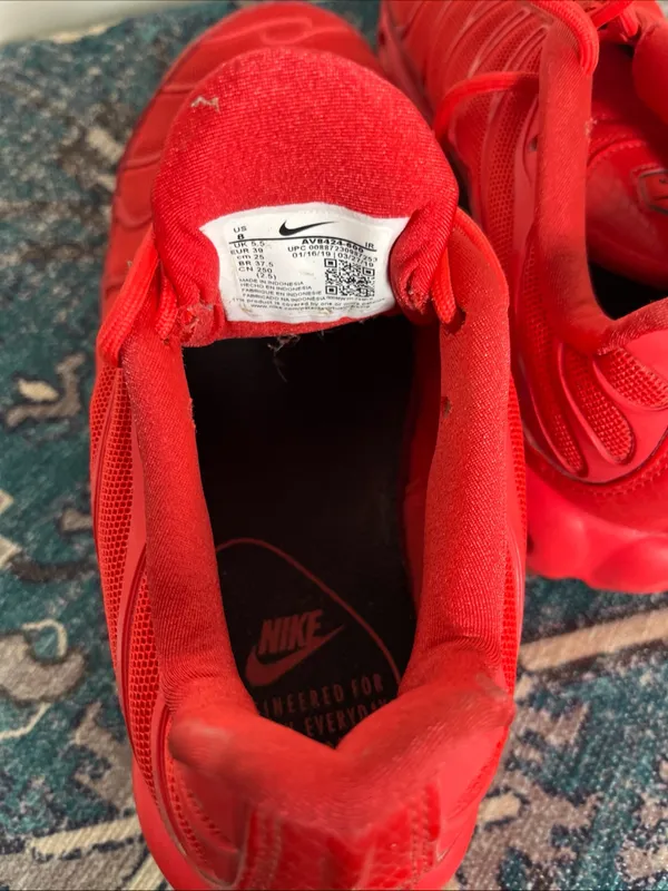 Nike All-Red Mesh Athletic Sneakers - Image 13