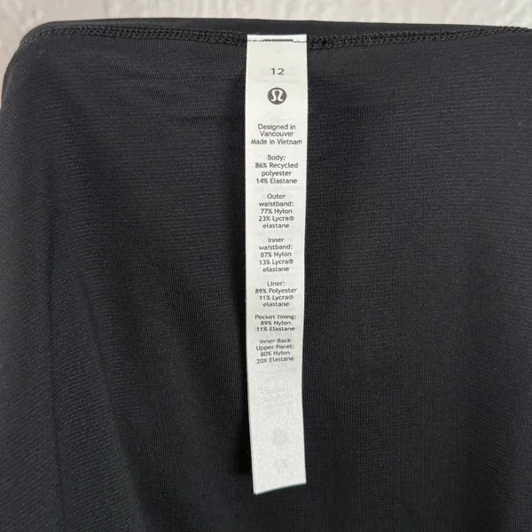Lululemon Speed Up High Rise Short 2.5" Lined Black Size 12 NWT - Image 4