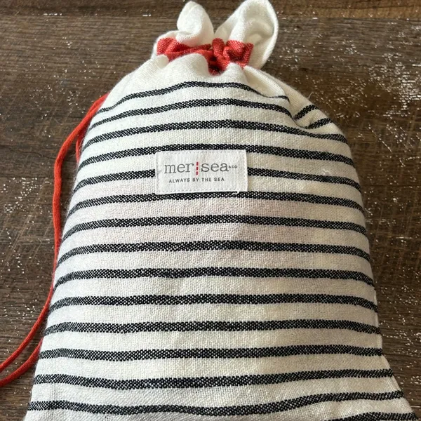 Mersea Thinny Traveler Travel Wrap White Navy Red Striped Poncho TTRV-WHITE NWT - Image 7