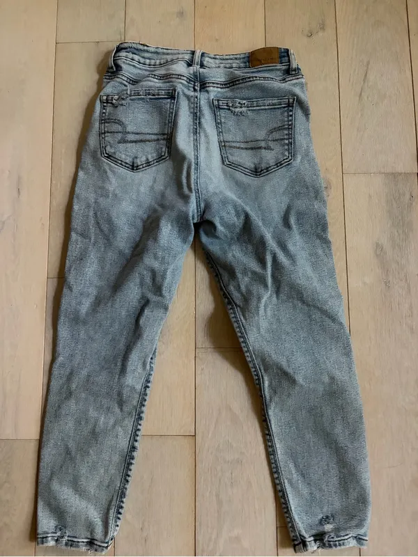 American Eagle Light Blue Mom Jeans - Image 3