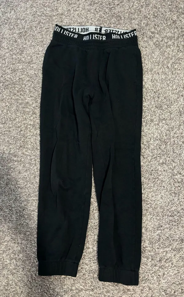 Hollister Sweatpants Black - Image 3