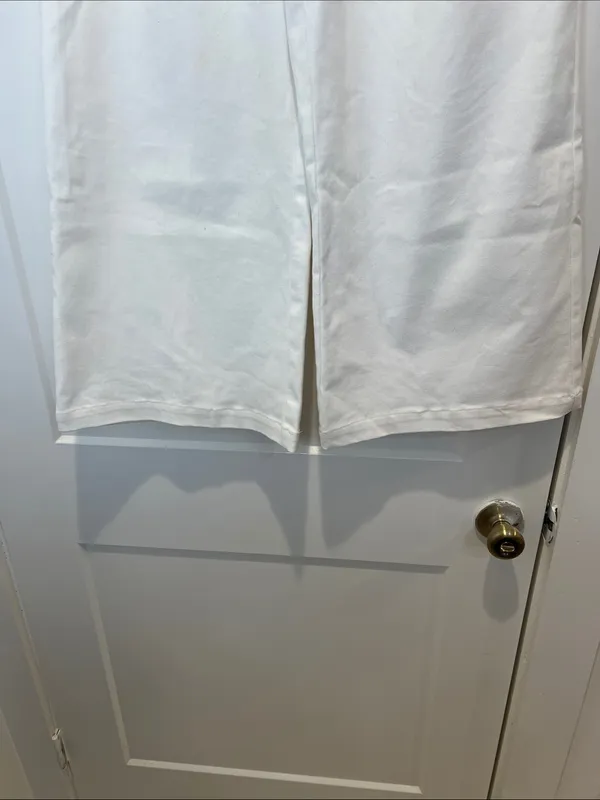 Final Touch Wide-Leg High-Waist Chinos in Off-White size small. - Image 4