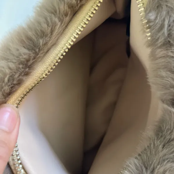 Cute kawaii Furry fur bag - Image 3