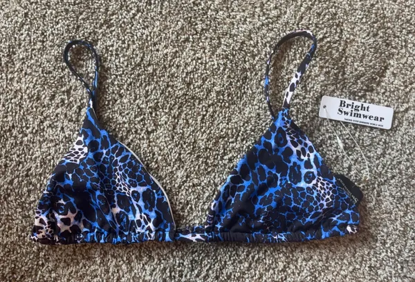 Bright swimwear bikini top  - Image 5