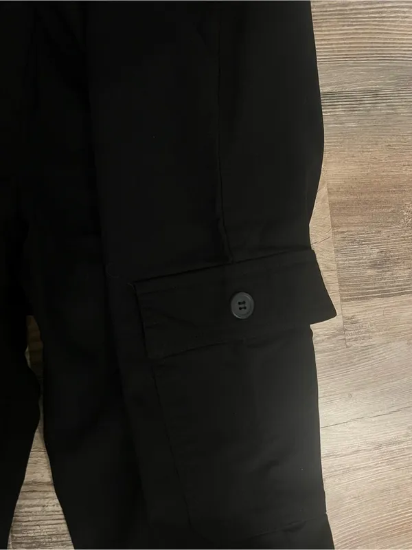 Motherhood Black Cargo Capri Pants w/Flap Pockets Large cuffed Stretch Maternity - Image 2