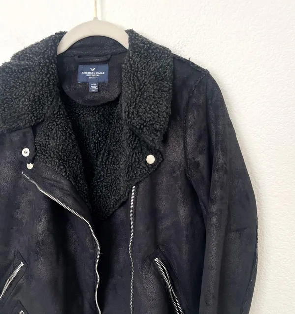 [American Eagle Outfitters] Black Shearling Faux Suede Moto Jacket Size Medium M - Image 6