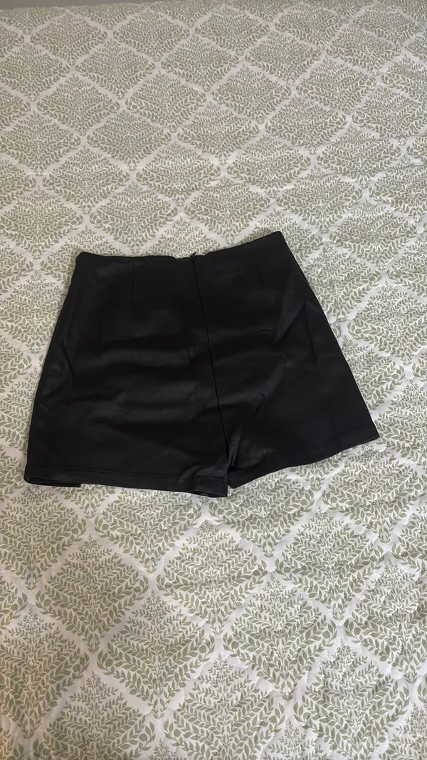 Black leather skirt Size M - Image 4