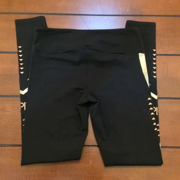 Alo airbrush legging gold black medium - Image 7
