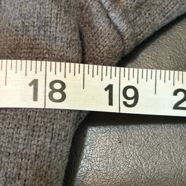 Lululemon 1/4 Zip Charcoal hoodie with Pockets - Image 11